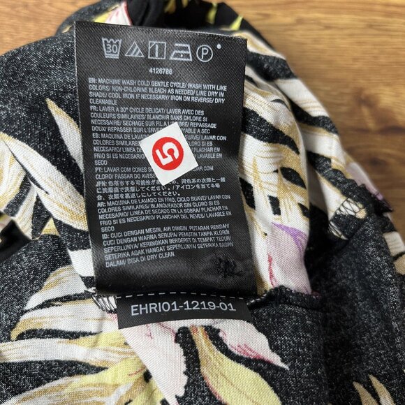 New Volcom Gen Wow Womens Cropped Tropical Floral Shirt Black Size Small - Picture 6 of 6